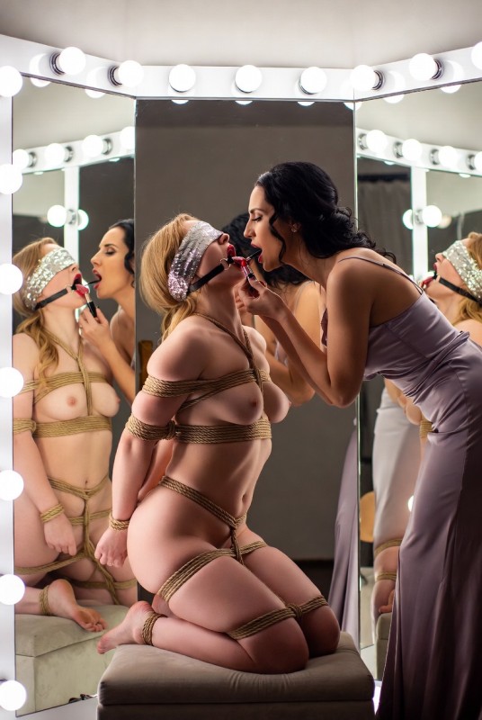 DavientAfterDark - Dominatrix 7 AI Porn